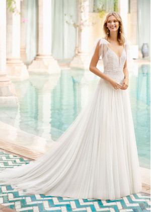 Beaded Ivory Lace Tulle V Back Wedding Dress